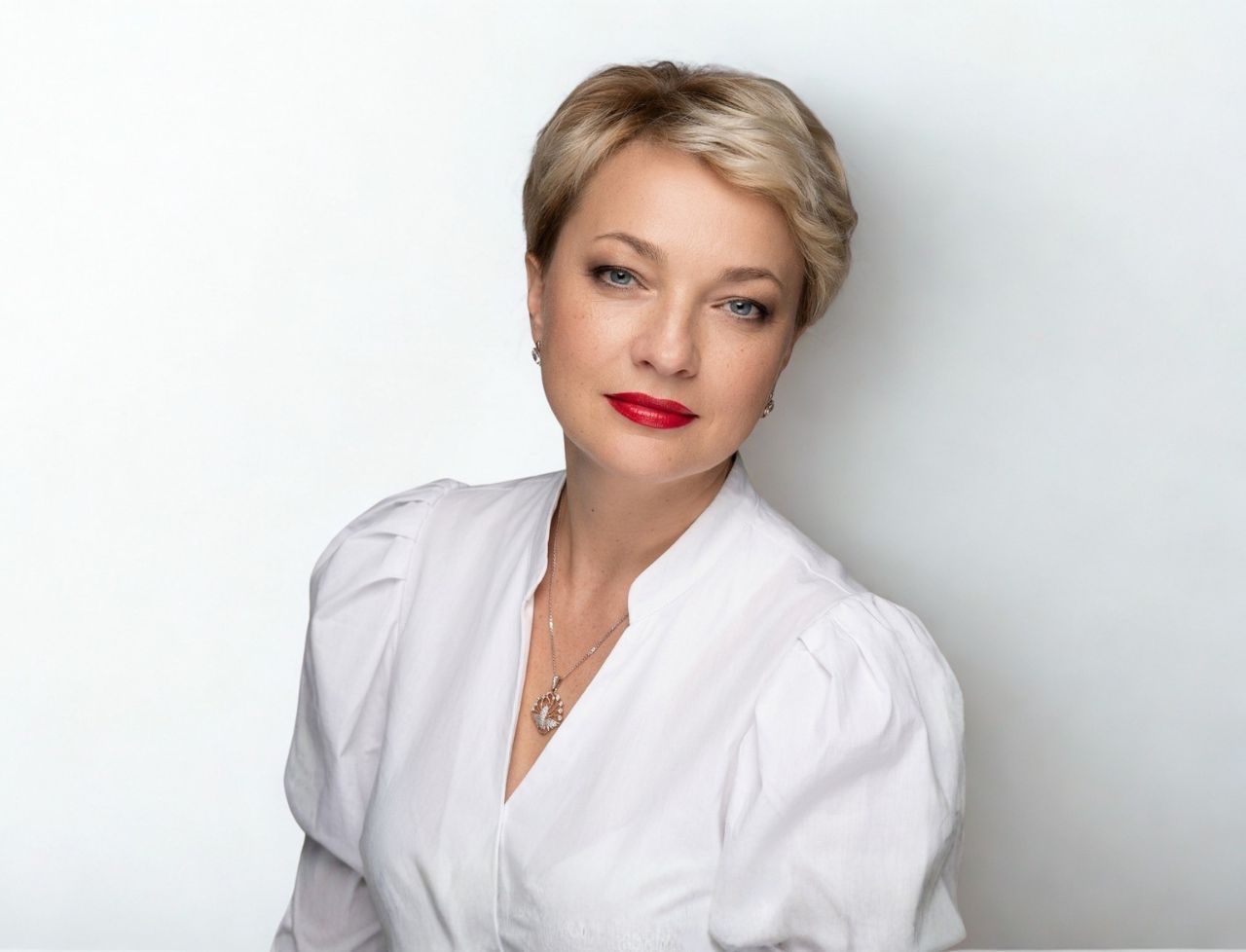 https://www.arhair.eu/wp-content/uploads/2026/05/Elena01.jpg